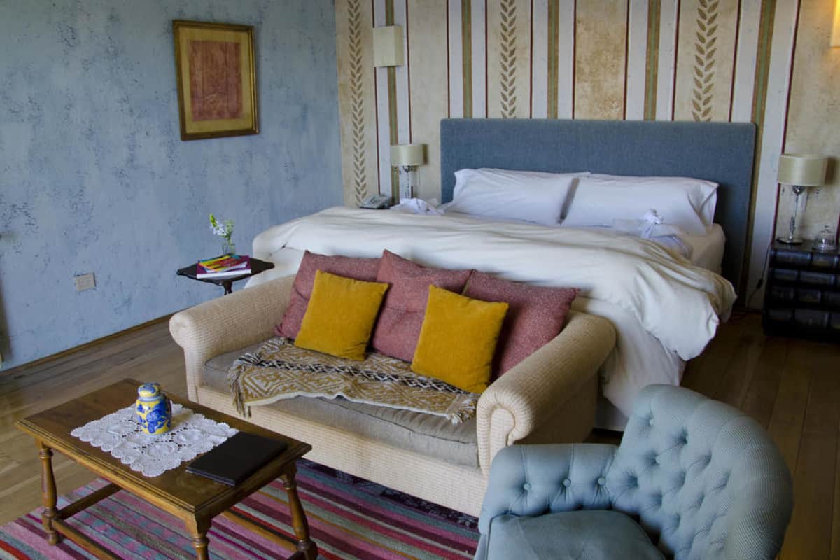Suite, Balcony