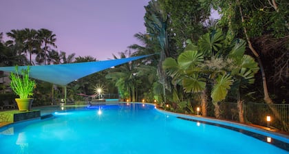 Oasis at Palm Cove