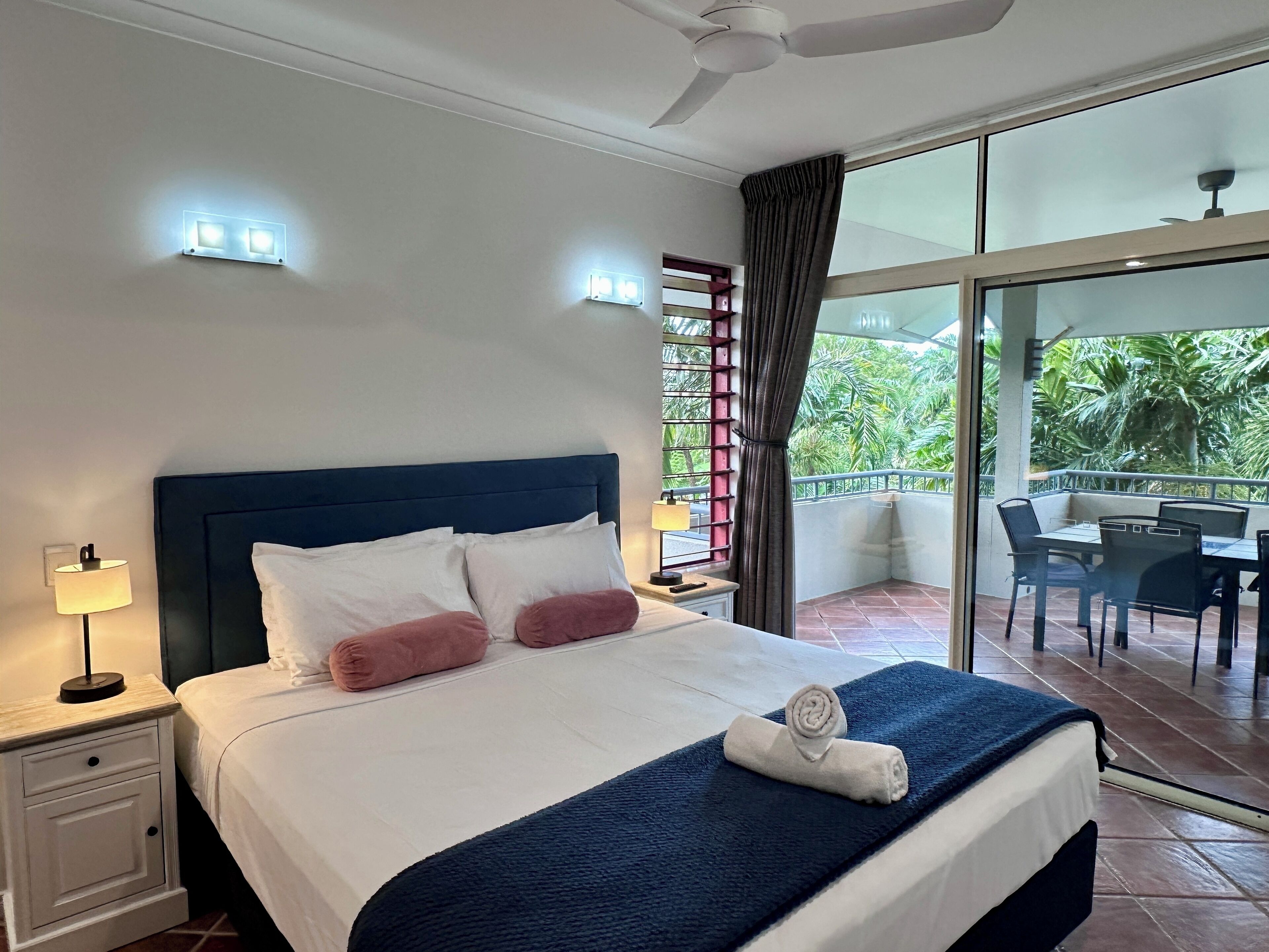 1 bedroom, in-room safe, individually decorated, individually furnished