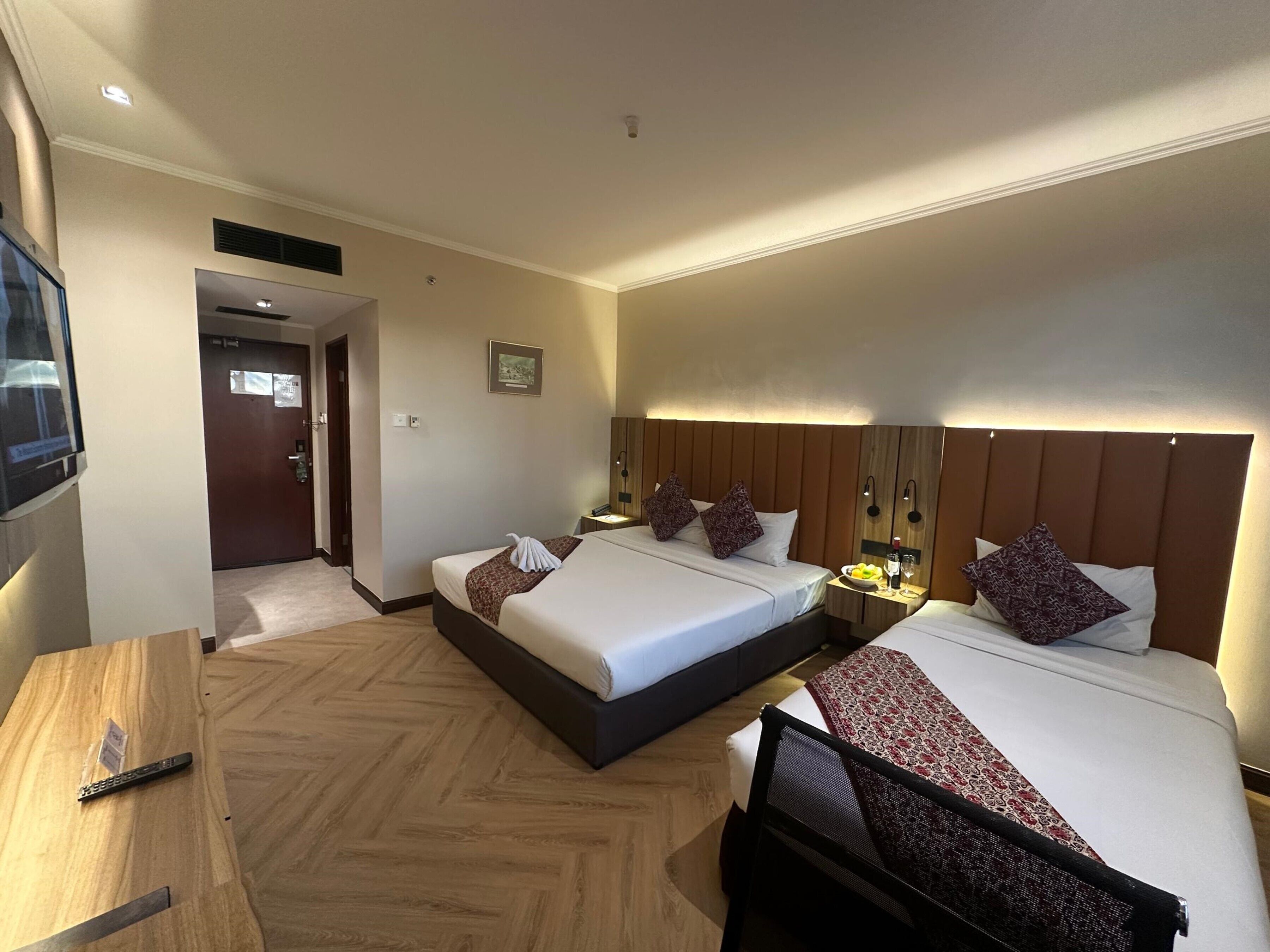 Minibar, desk, soundproofing, iron/ironing board