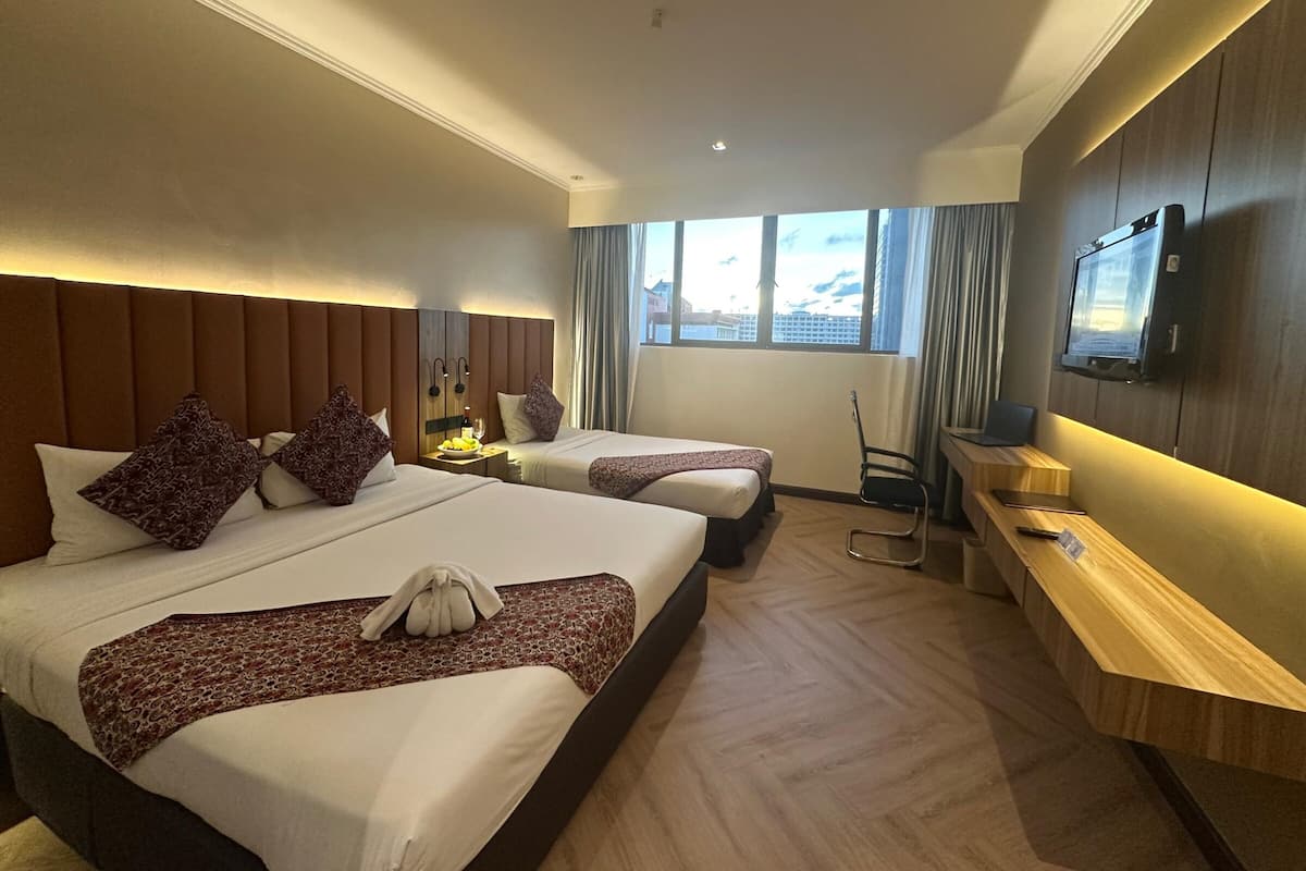 1 bedroom, minibar, desk, soundproofing