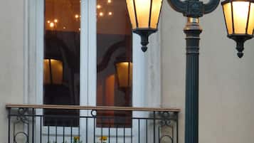 Dormitório compartilhado, somente para homens, banheiro compartilhado | Roupas de cama antialérgicas, edredons de pluma, cofres nos quartos