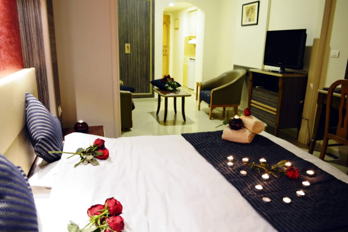 Coffres-forts dans les chambres, bureau, fer et planche Ă repasser