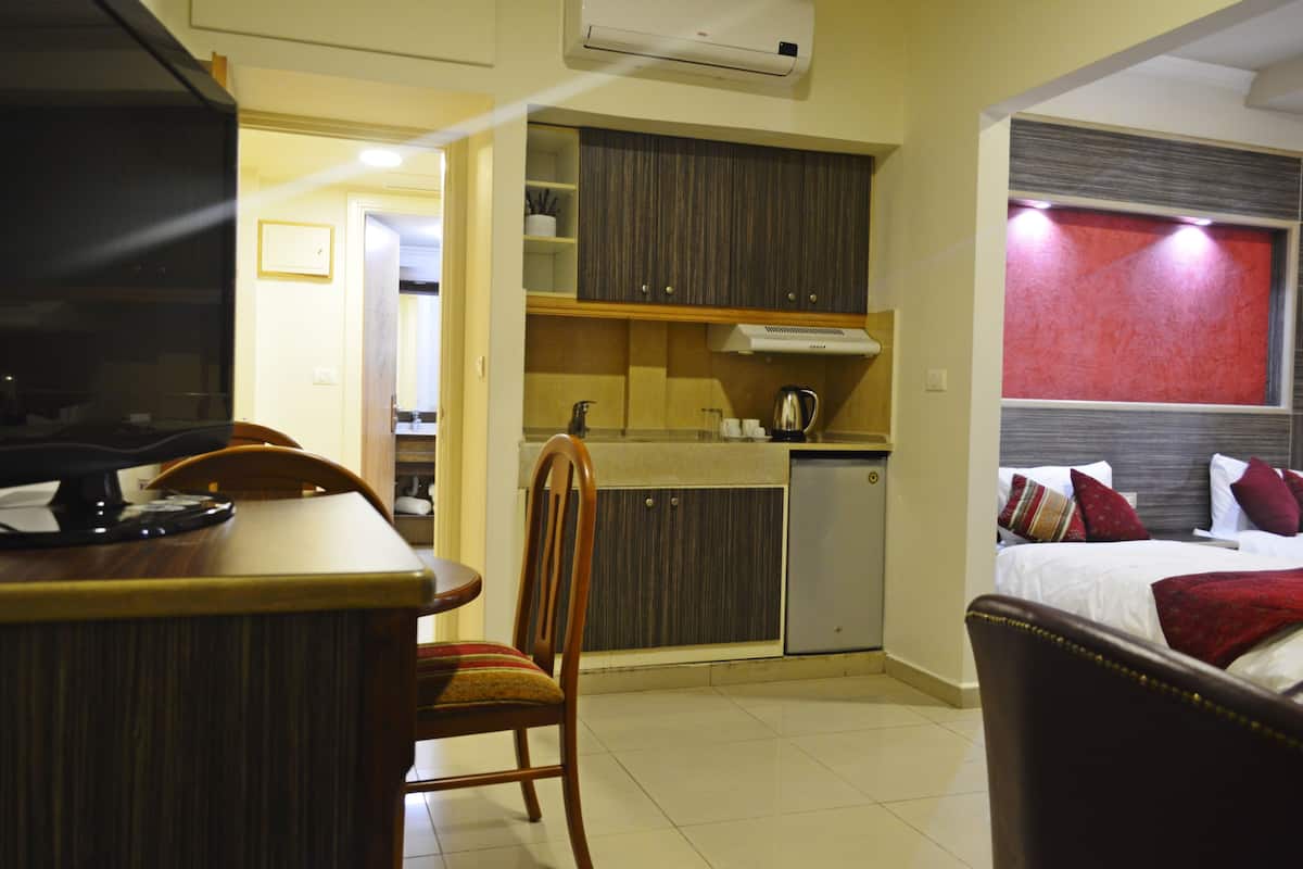 Family Quadruple Room, 2 Bedrooms