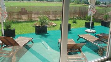 Sundeck