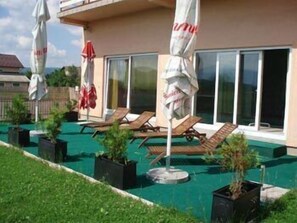 Sundeck - Hotel Mirni Kutak (Otocac)