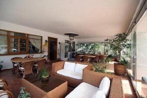 Flachbildfernseher