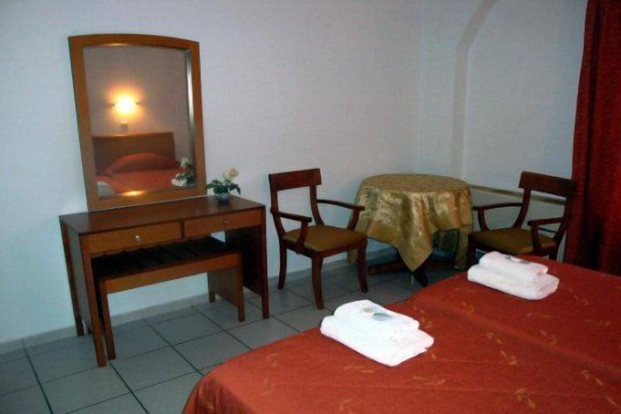 egyptian cotton sheets, pillow-top beds, iron/ironing board