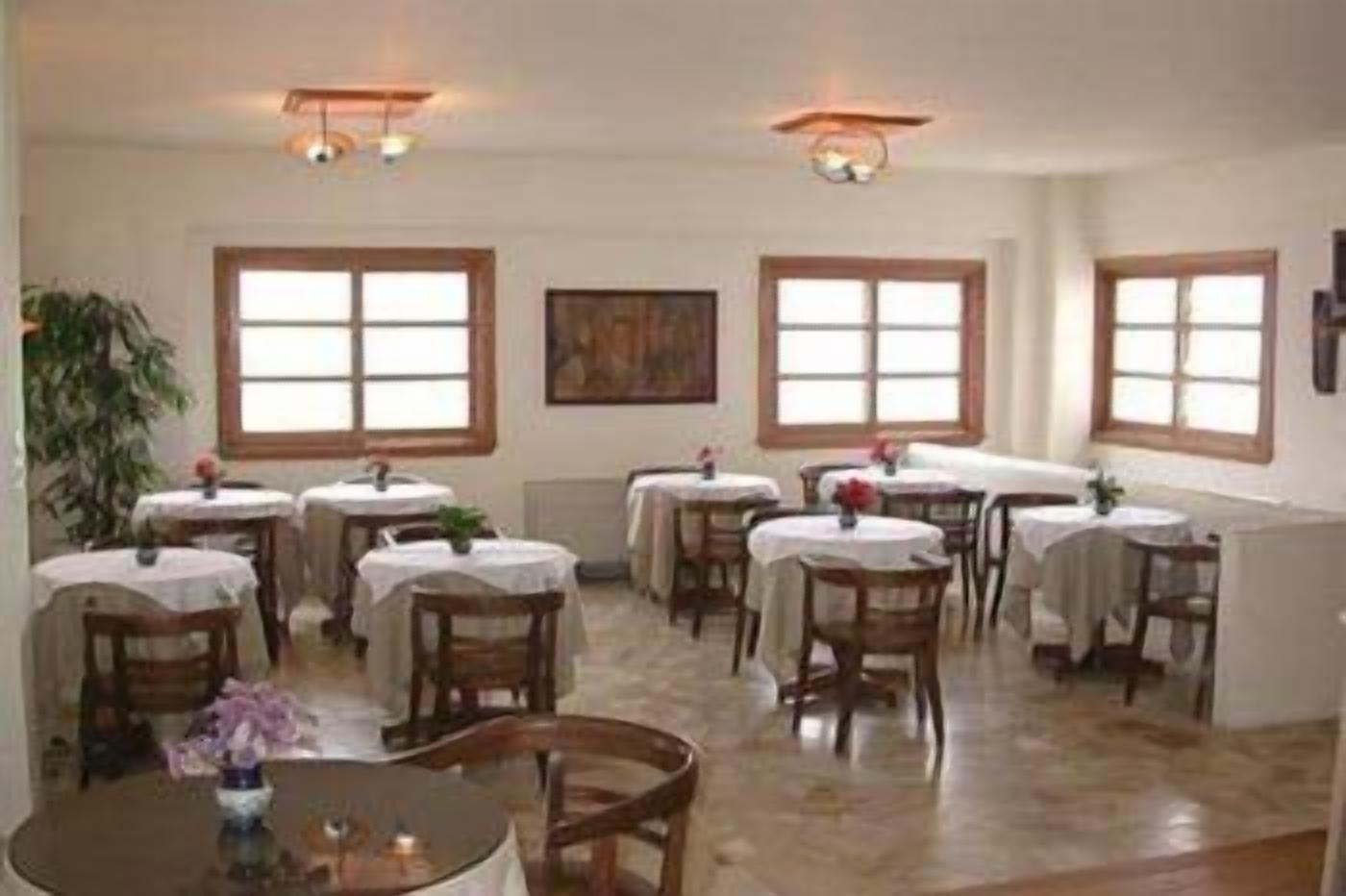 daily buffet breakfast (eur 5.00 per person)