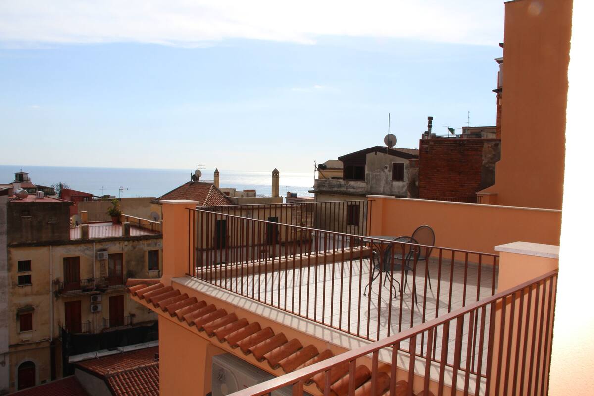 Double Room, Sea View | Room amenity