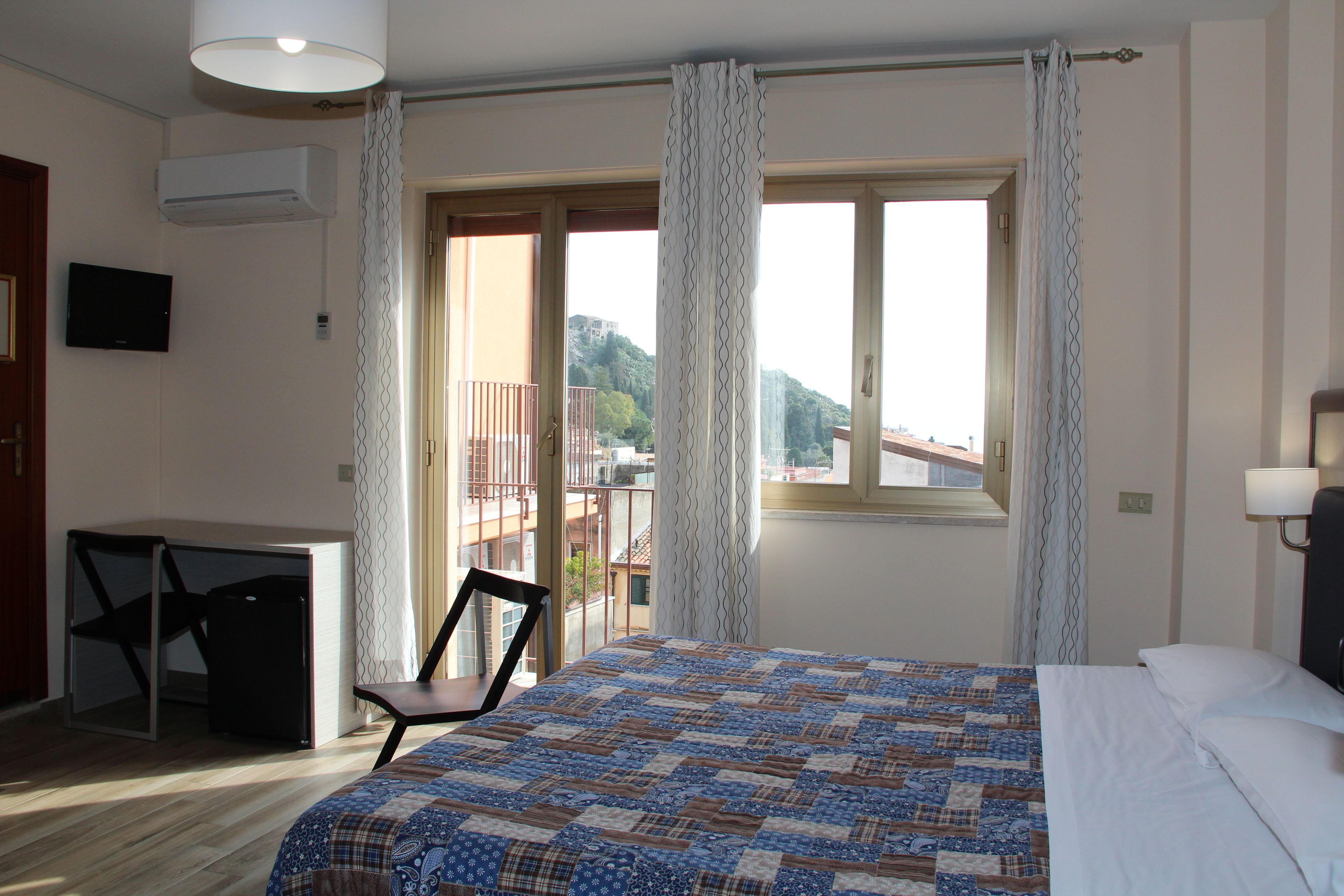 Double Room, Balcony