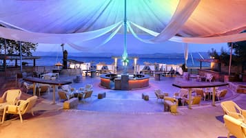 Beach bar