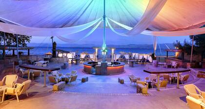 Island Beach Resort - Adults Only