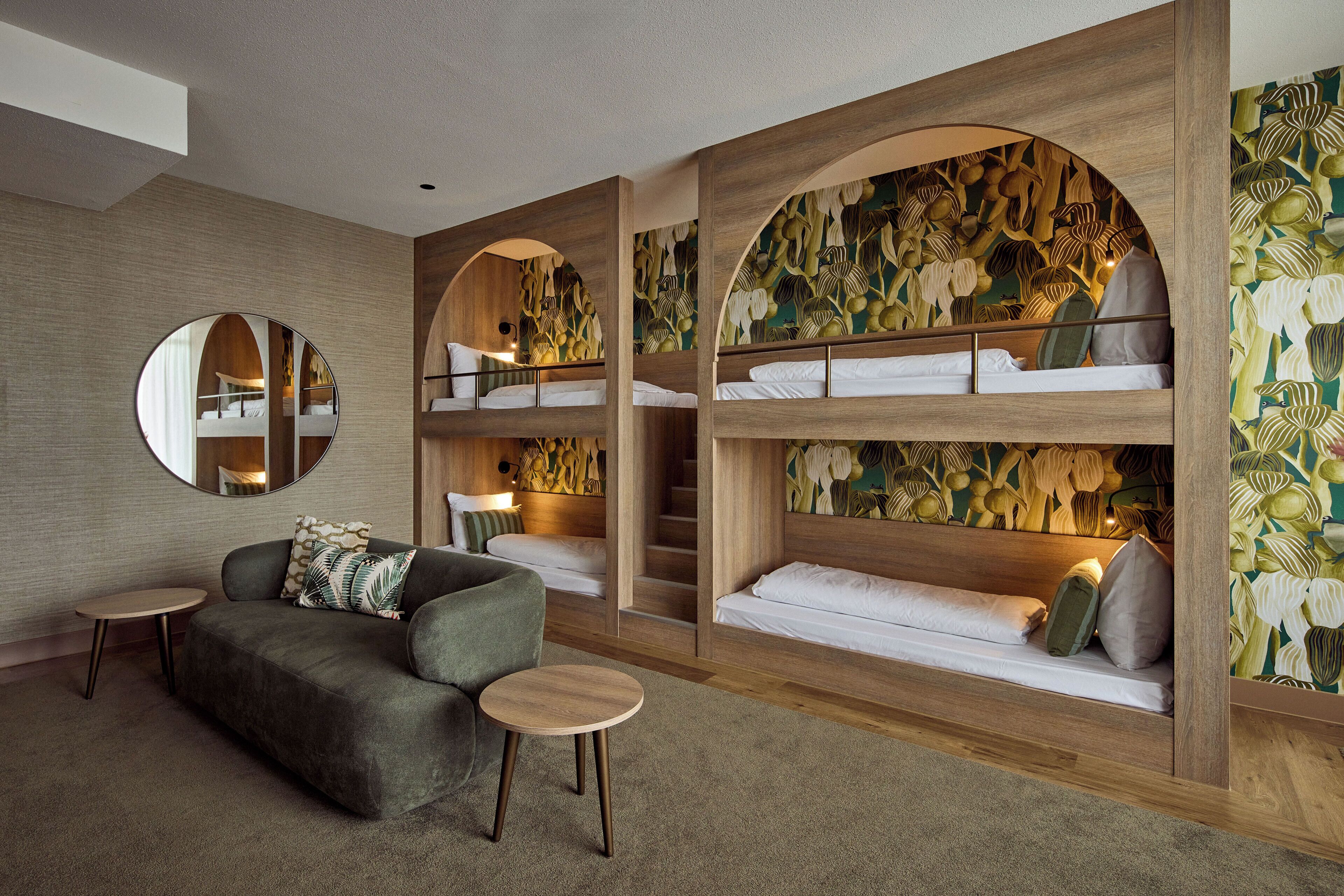 deluxe room, multiple beds, jetted tub, canal view | minibar, in-room safe, individually furnished, desk