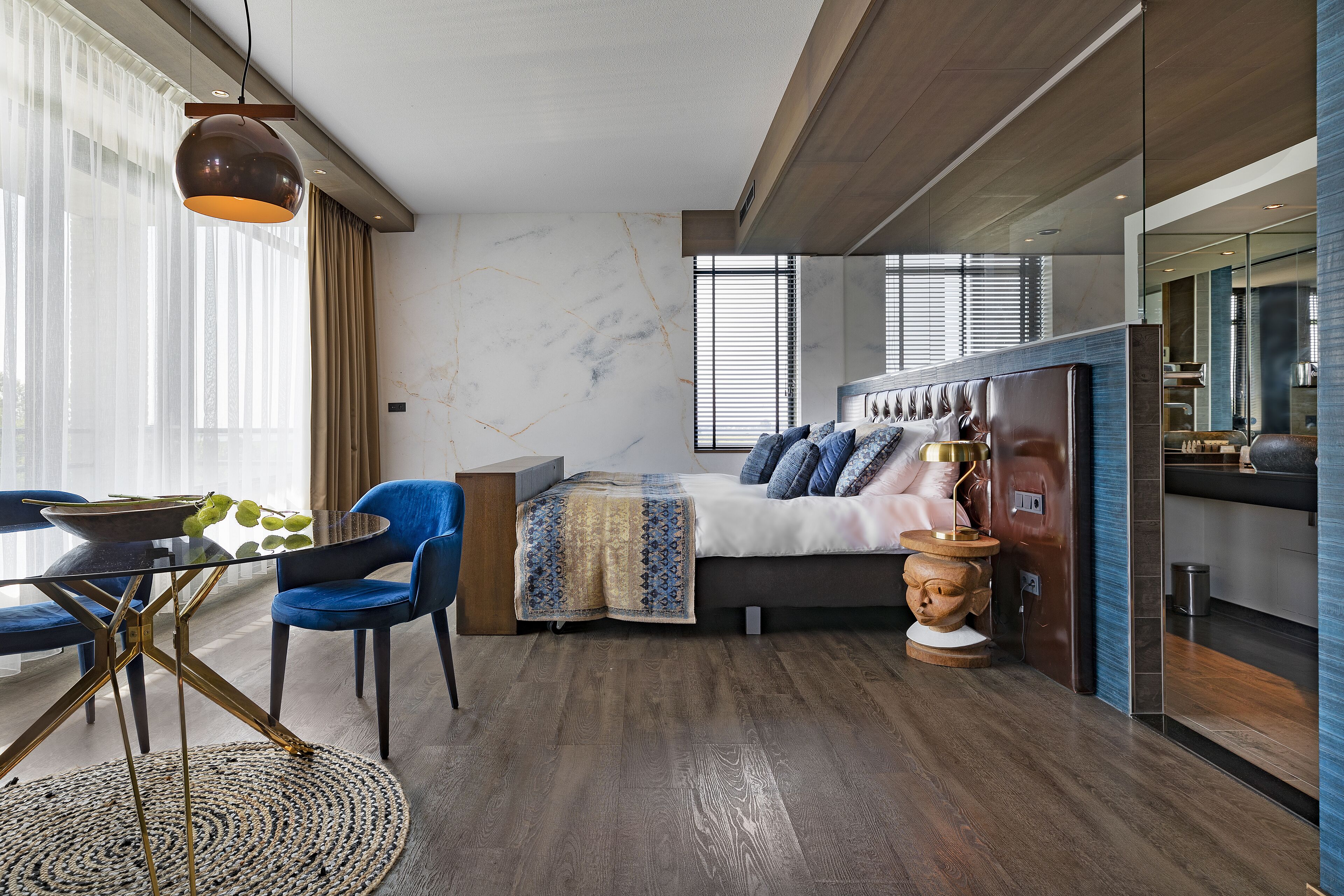 Wellness Blue Suite | Minibar, in-room safe, individually furnished, desk