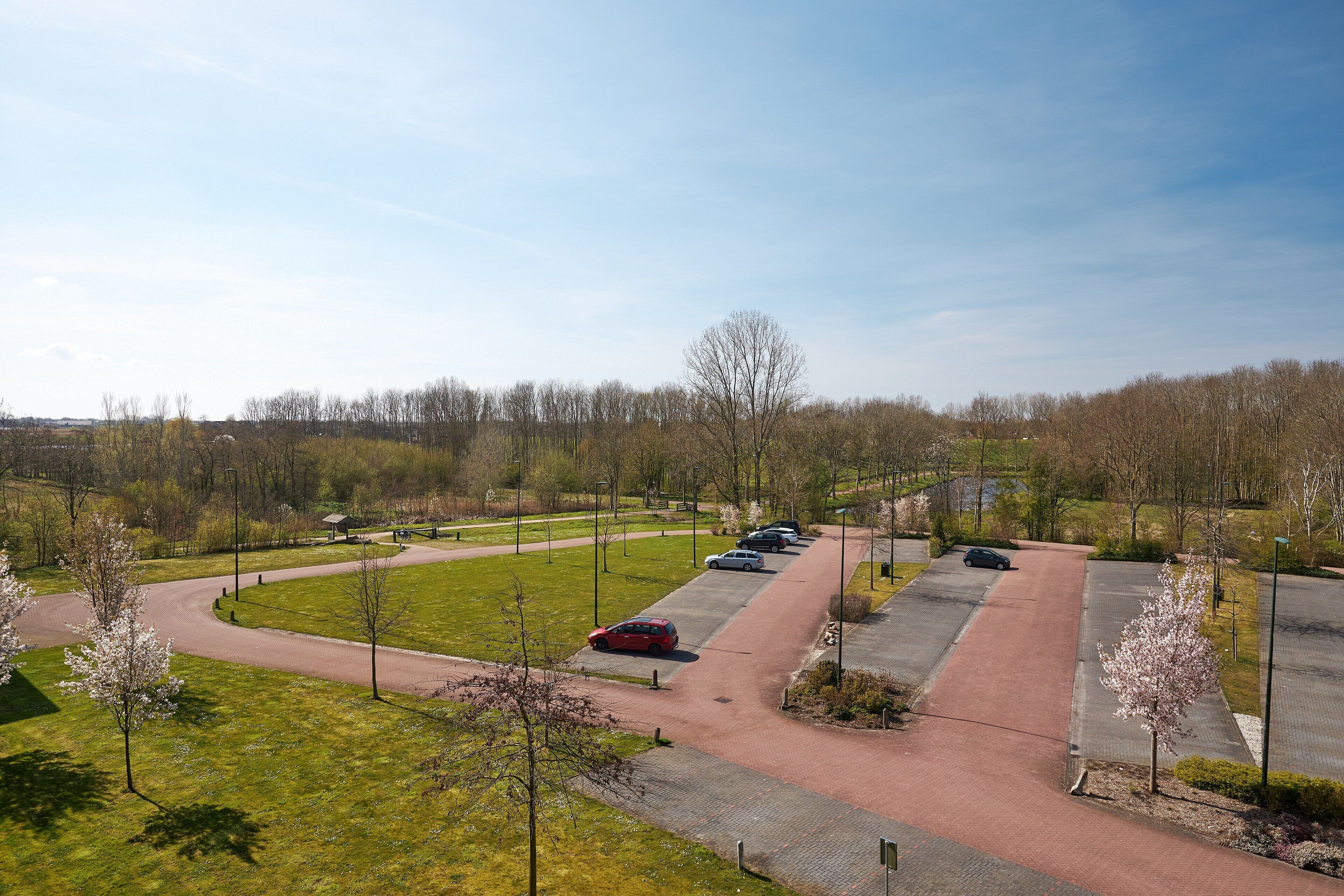 comfort room, accessible | minibar, in-room safe, individually furnished, desk