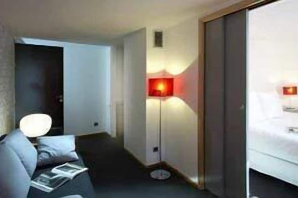 junior suite | desk, soundproofing, iron/ironing board, free cots/infant beds