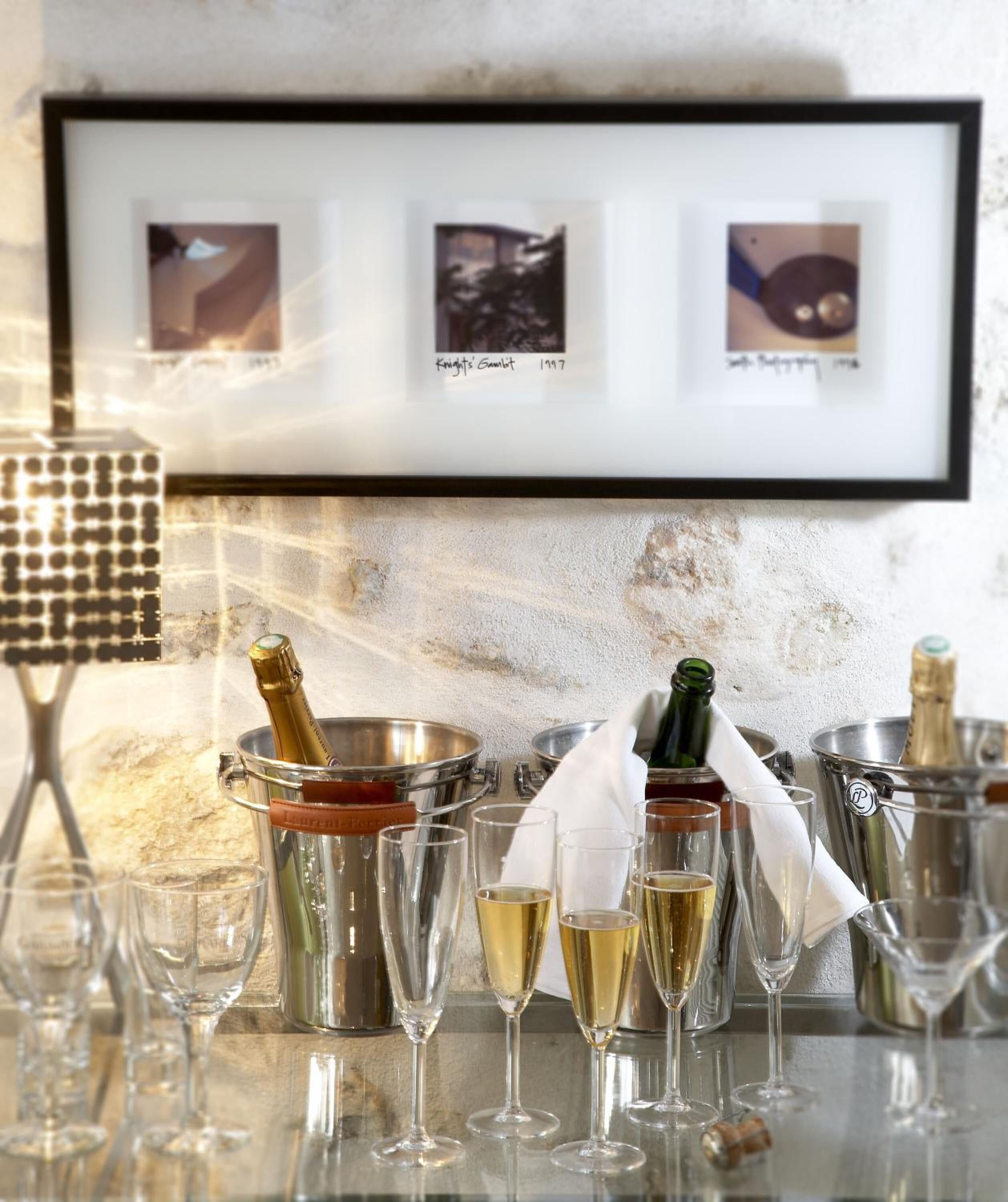 dinner served, fusion cuisine, pool views