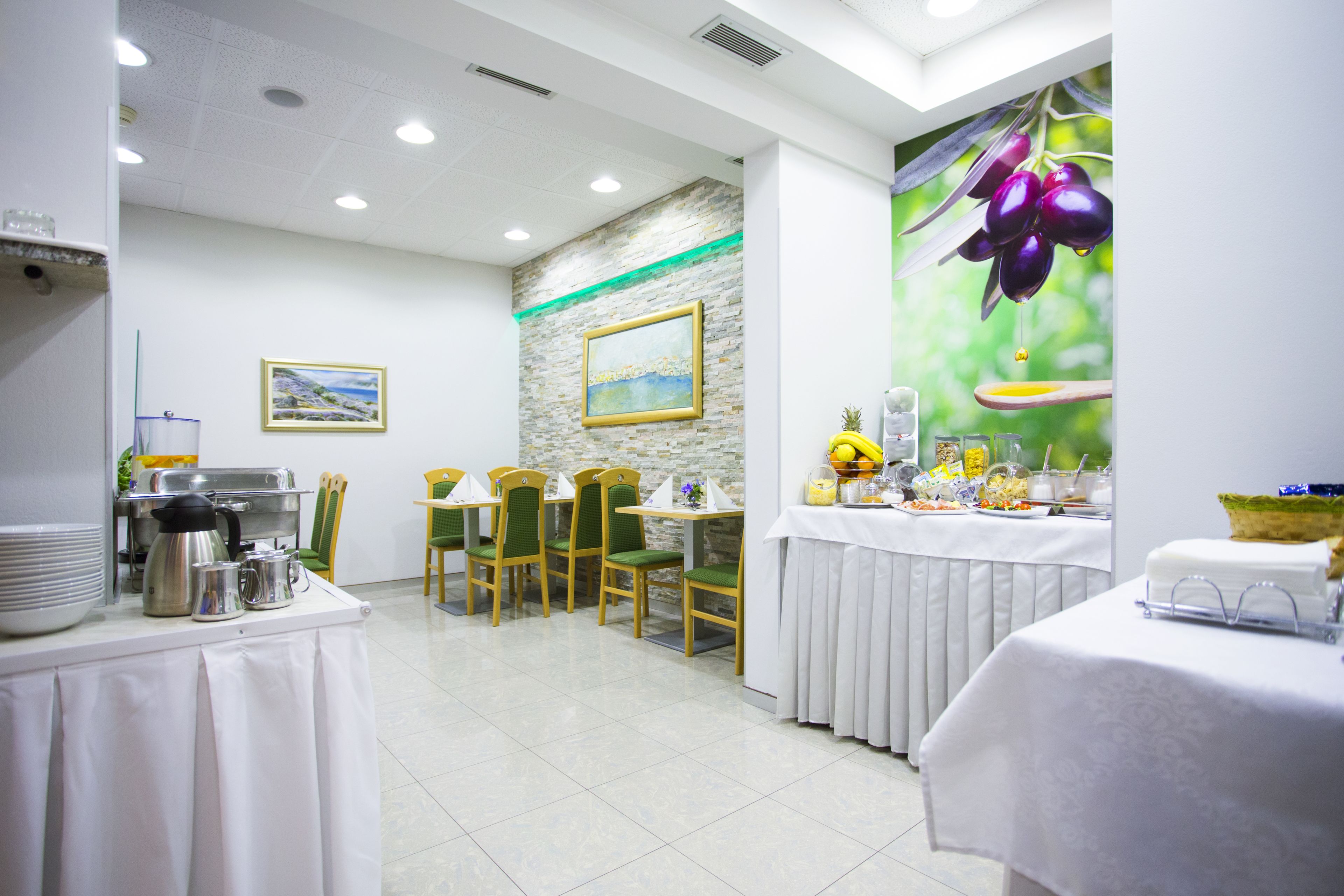 daily buffet breakfast (eur 15 per person)