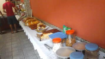 Free daily buffet breakfast