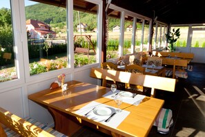 Daily English breakfast (EUR 15 per person)