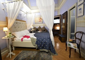 Comfort Triple Room, 1 Bedroom, Private Bathroom - In Tarquinia Albergo Diffuso (Tarquinia)