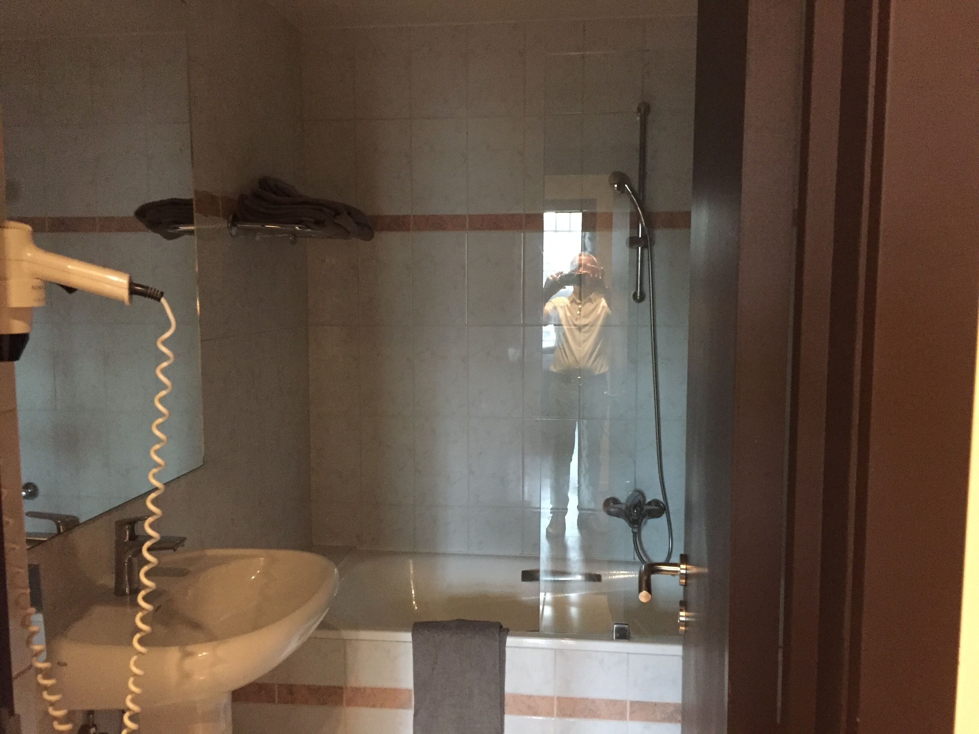 double room (grand place view) | bathroom | free toiletries, hair dryer, towels
