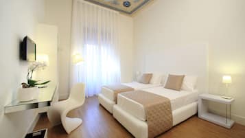 Doppel- oder Zweibettzimmer | Italienische Bettbezüge von Frette, hochwertige Bettwaren, Minibar