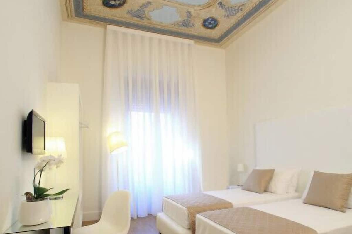 Double or Twin Room | Frette Italian sheets, premium bedding, minibar, in-room safe