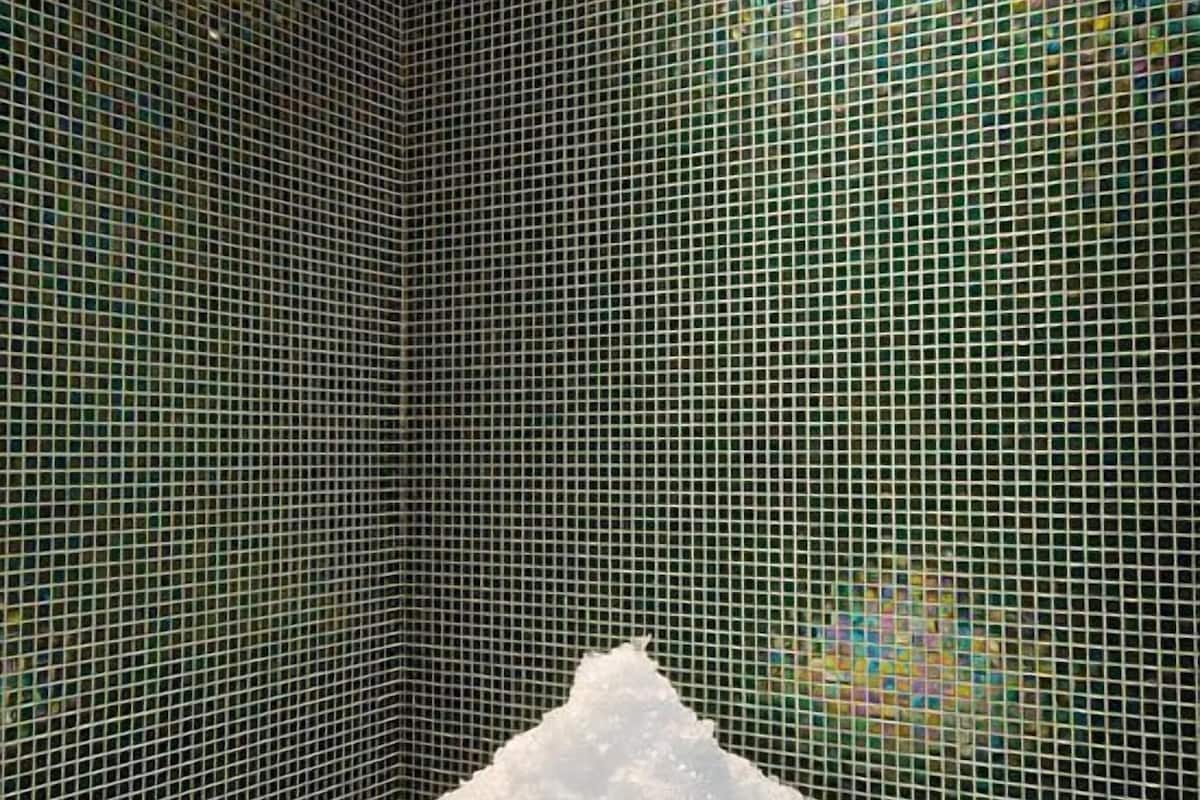 sauna, hot tub, turkish bath/hammam, body treatments, aromatherapy