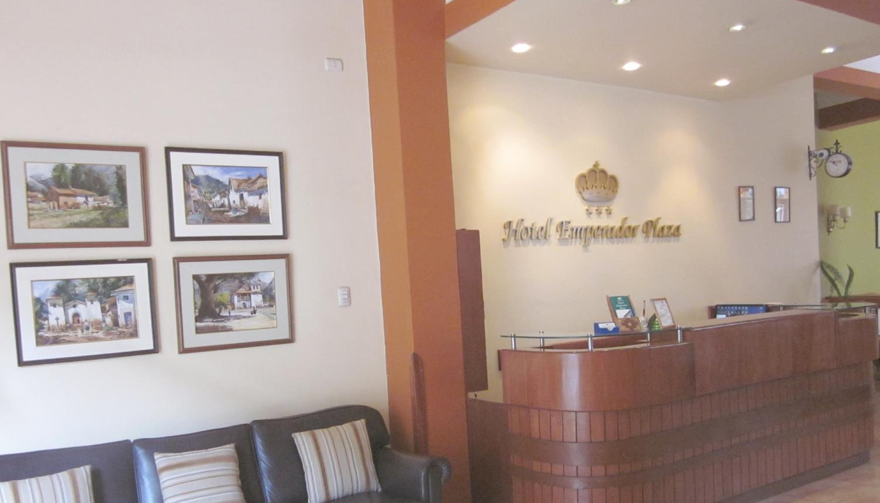 Foto - Emperador Plaza