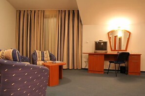 In-room business centre - Sirius Beach (Varna)