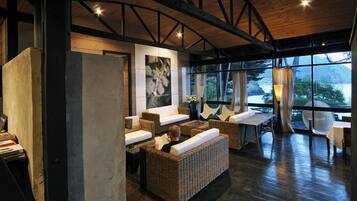 الإطلالة من المنشأة