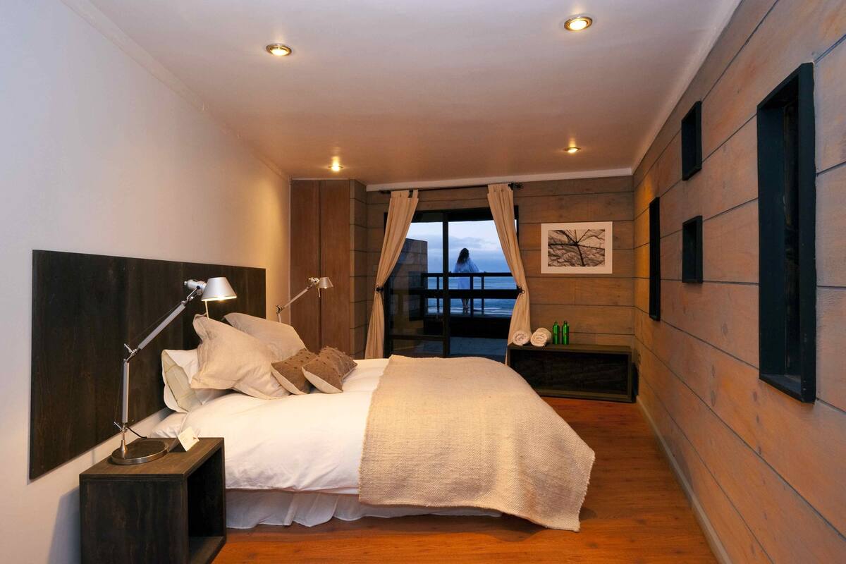 Superior Double Room | Alarm clocks