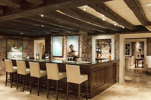 Lunch, dinner and brunch served - Inn at Willow Grove (Orange)