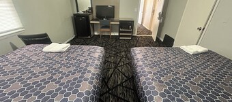 Budget Inn Oskaloosa US 63 Near Pella