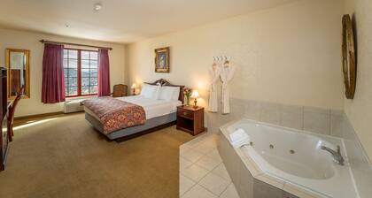 Silverland Inn and Suites