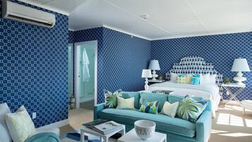 Suite, balcón, vista al océano (Adler Ocean Suite) | Ropa de cama de alta calidad y decoración personalizada