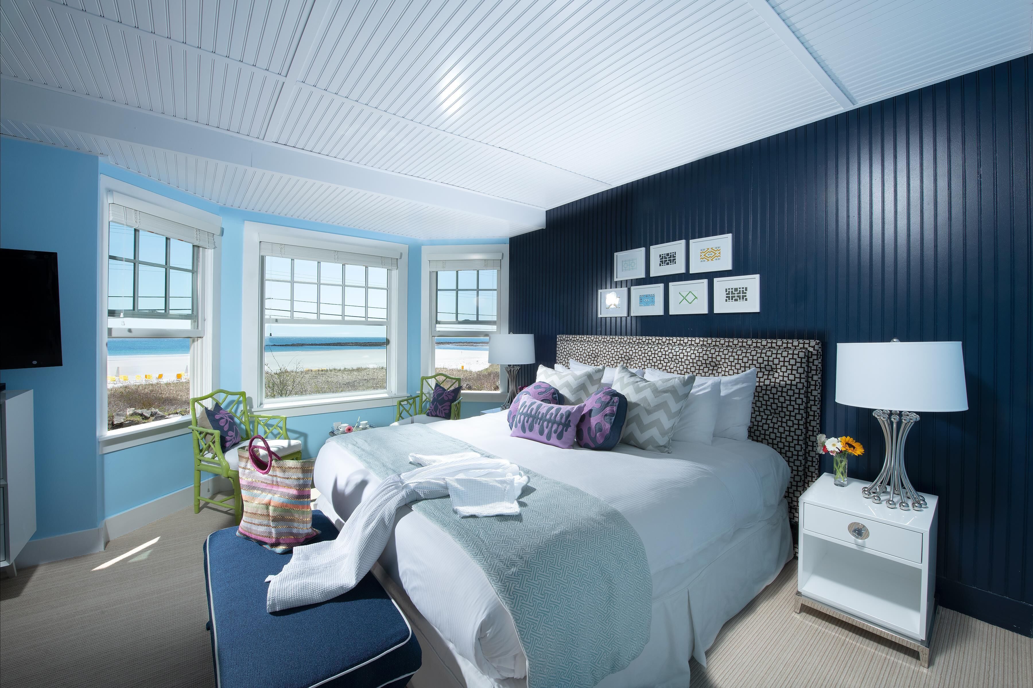 Suite (Adler Ocean) | Premium bedding, individually decorated, individually furnished