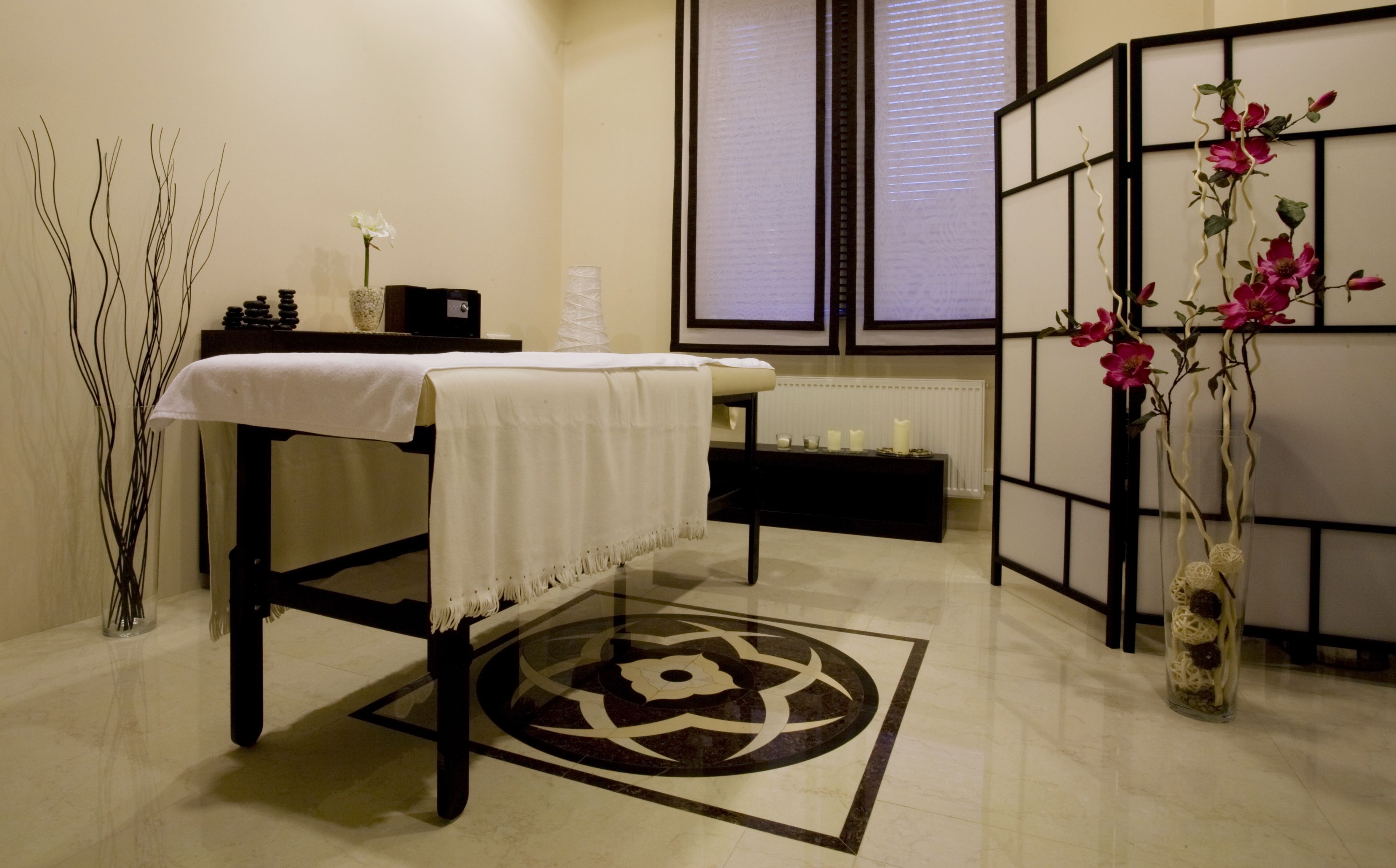 turkish bath/hammam, body treatments, hot stone massages