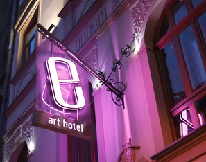 Exterior detail - Bohem Art Hotel (Budapest)