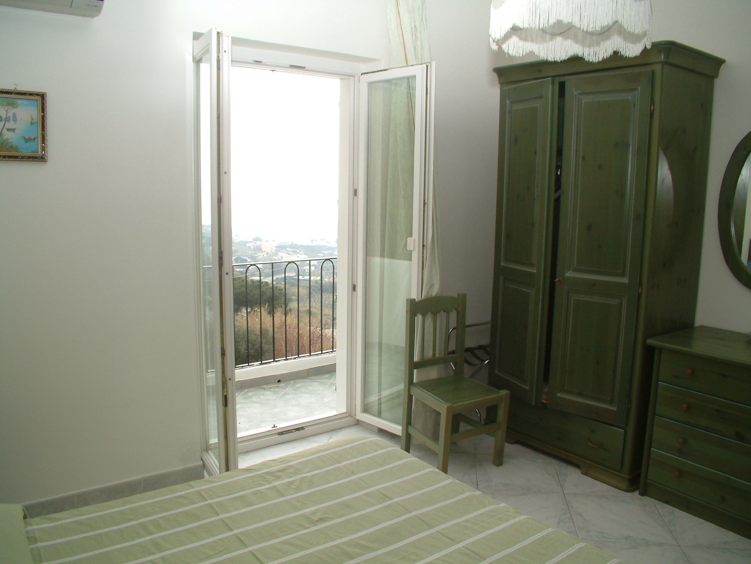 double room, sea view | premium bedding, in-room safe, desk, free cots/infant beds