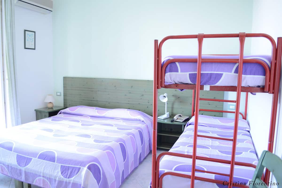 Dreibettzimmer