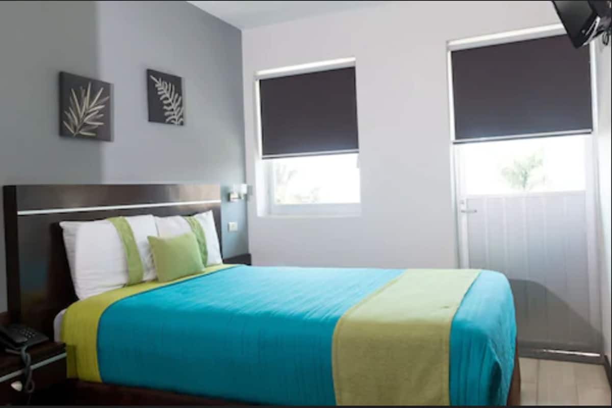 In-room safe, iron/ironing board, free WiFi