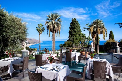 The Ashbee Hotel - The Leading Hotels of the World