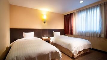 Bàn ủi/dụng cụ ủi quần áo, truy cập Internet không dây miễn phí