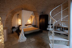 Trullo - Top Suite | Minibar, in-room safe, desk, free WiFi - Le Alcove Luxury Resort nei Trulli (Alberobello)