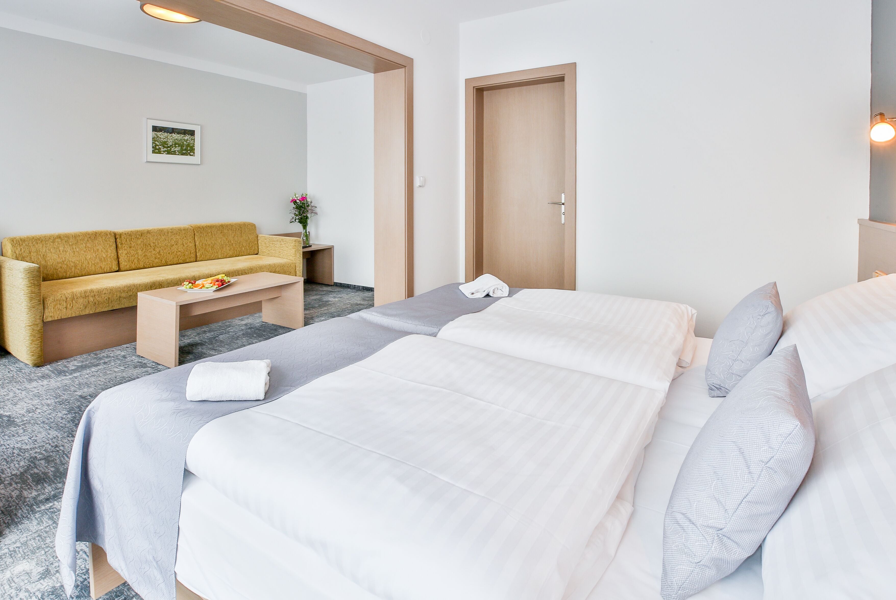 Hypo-allergenic bedding, minibar, in-room safe, desk