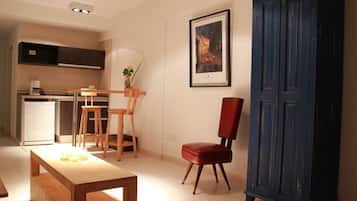 Studio | Bügeleisen/Bügelbrett, Zustellbetten, kostenloses WLAN, Bettwäsche