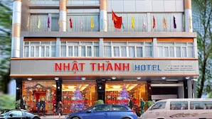 Front of property - Nhat Thanh Hotel (Nha Trang)